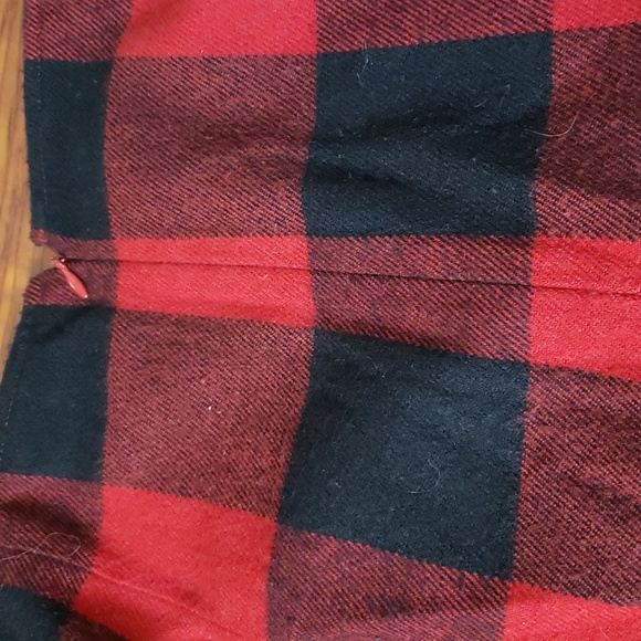 Vintage Venezia Jeans Black & Red Mini 100% Acrylic Skirt Women's Size 20 - Picture 5 of 10